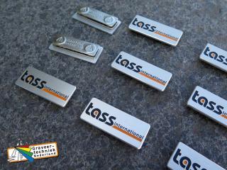 Aluminium badge met een RVS kleur uitstraling